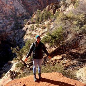 Meet your Posher, Kaila